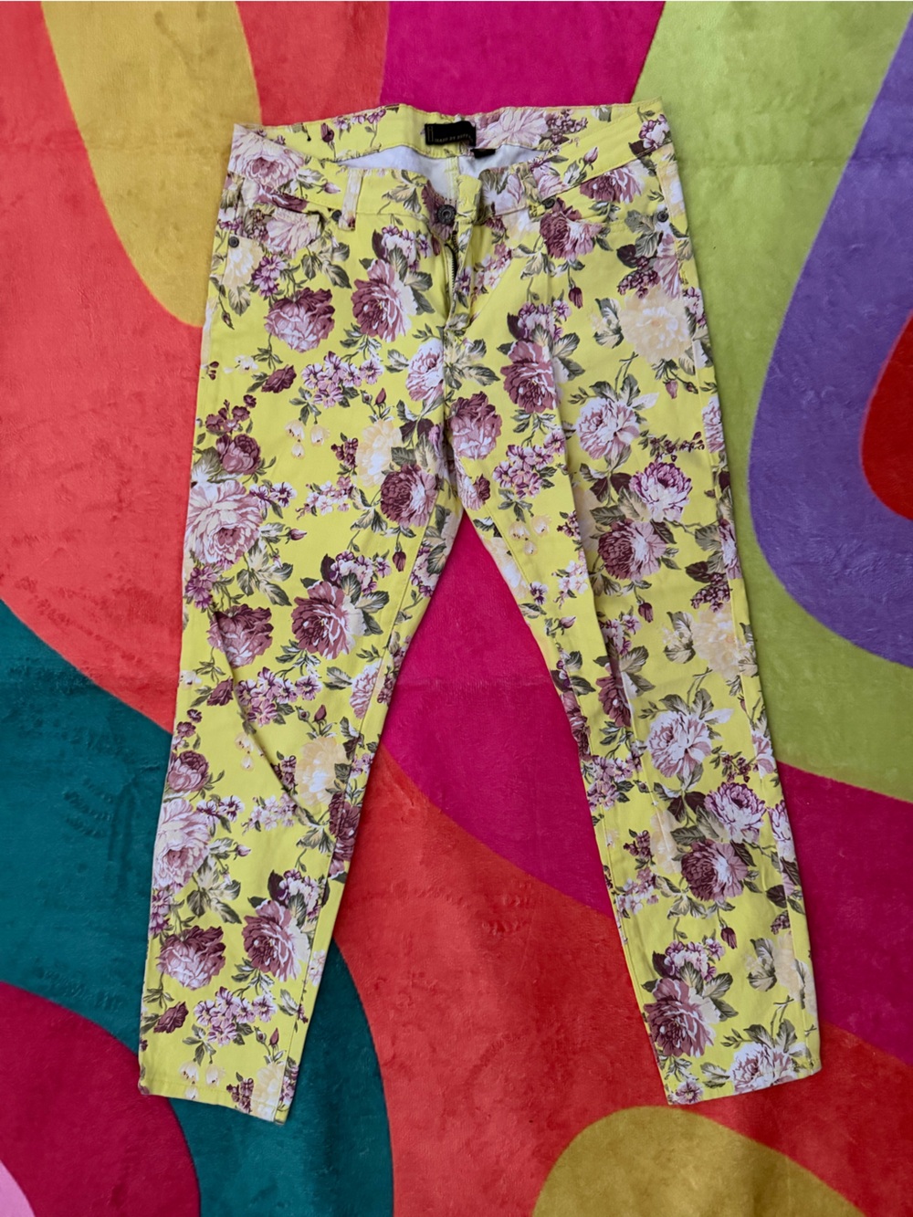 Buffalo David Bitton Yellow Floral Cropped Pants